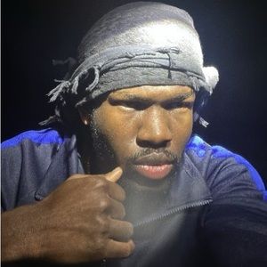 Meet your Posher, Christopher